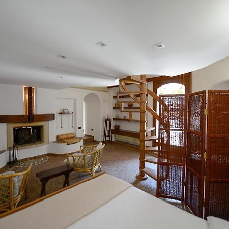 Umbra Idris Holiday Home Матера Екстериор снимка