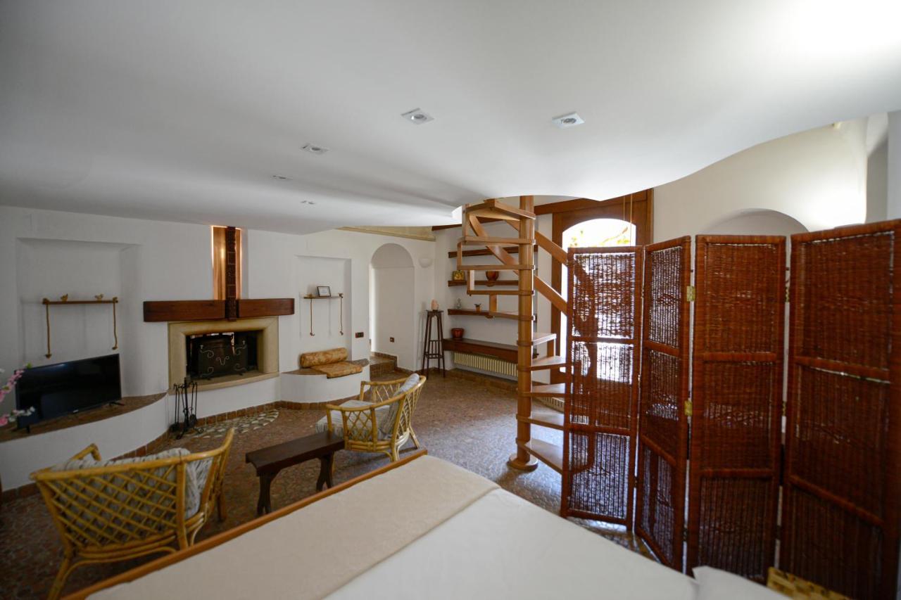 Umbra Idris Holiday Home Матера Екстериор снимка